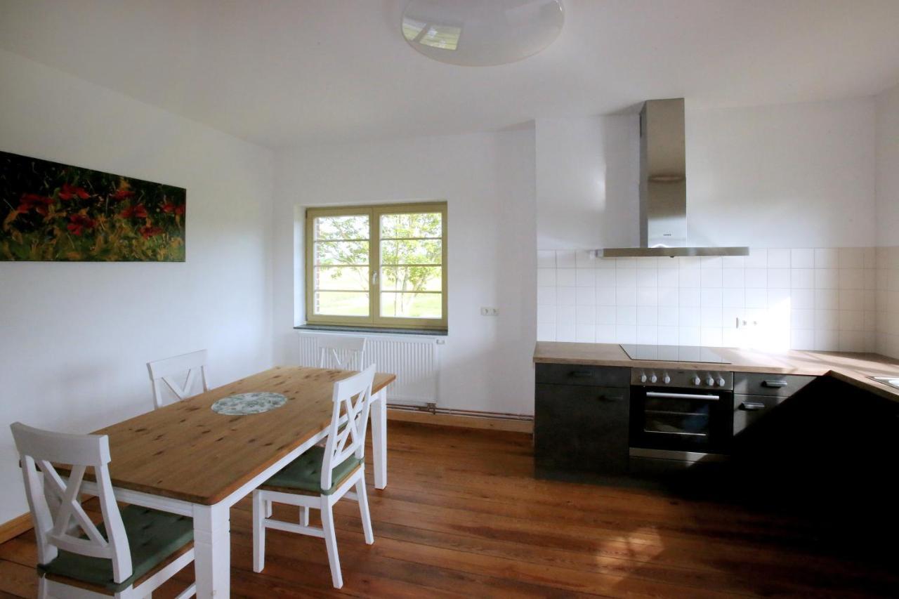 Appartement Bahnhof Hohen Mistorf Extérieur photo