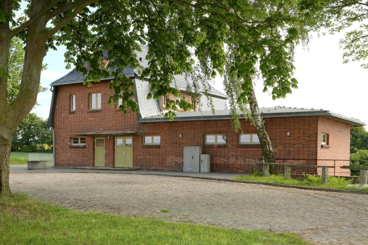 Appartement Bahnhof Hohen Mistorf Extérieur photo