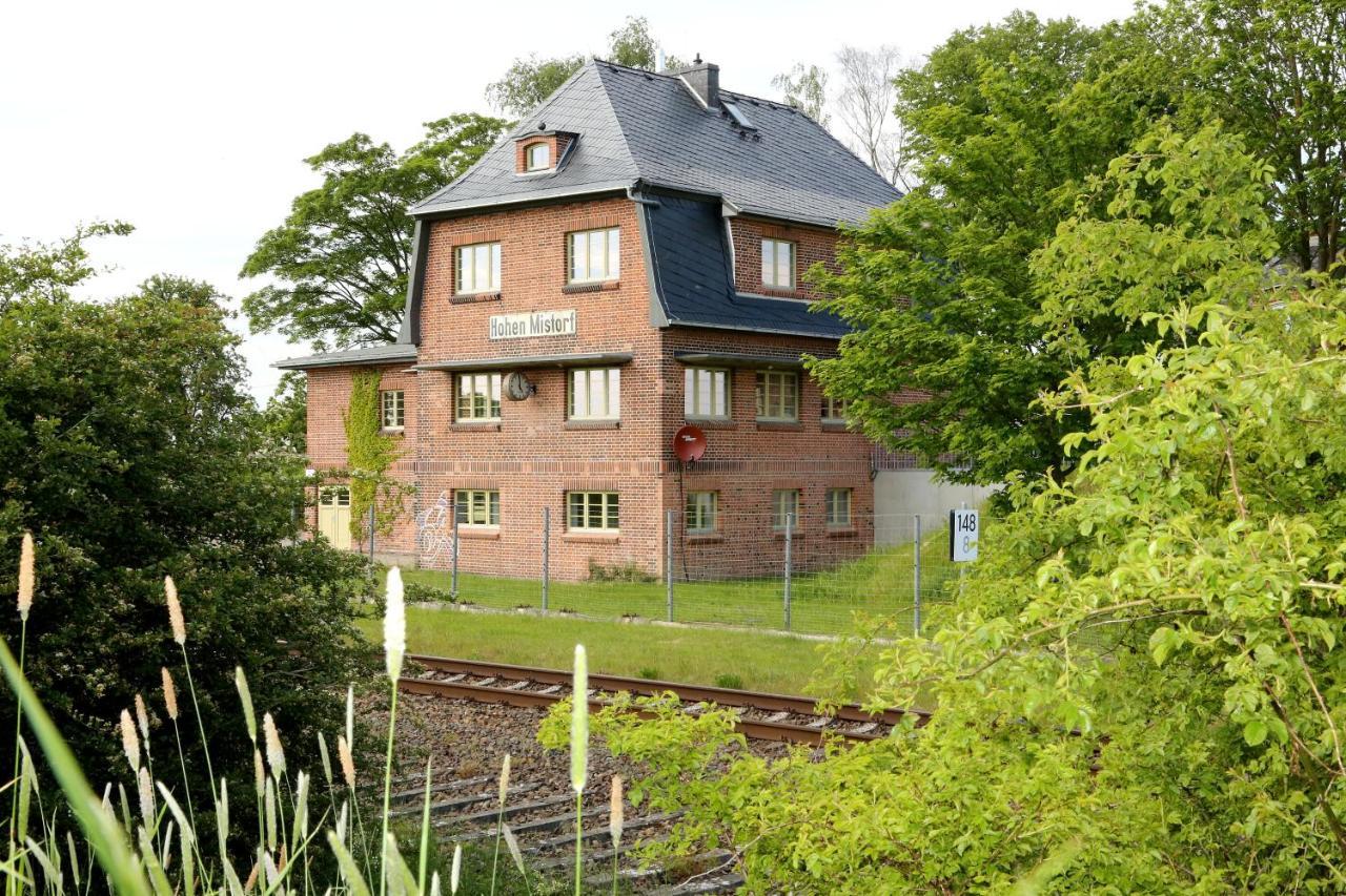 Appartement Bahnhof Hohen Mistorf Extérieur photo